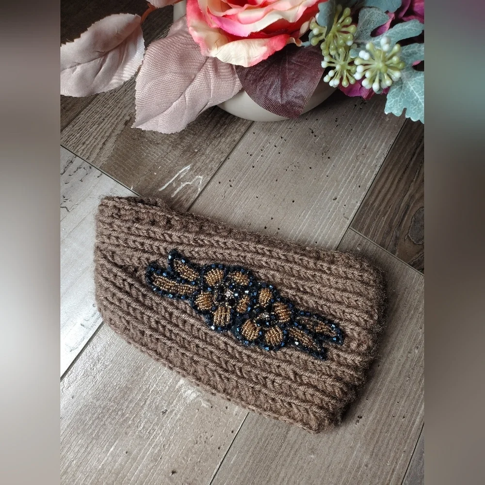DAVID&YOUNG Brown Winter Crochet Floral Beaded Applique Headband NWOT